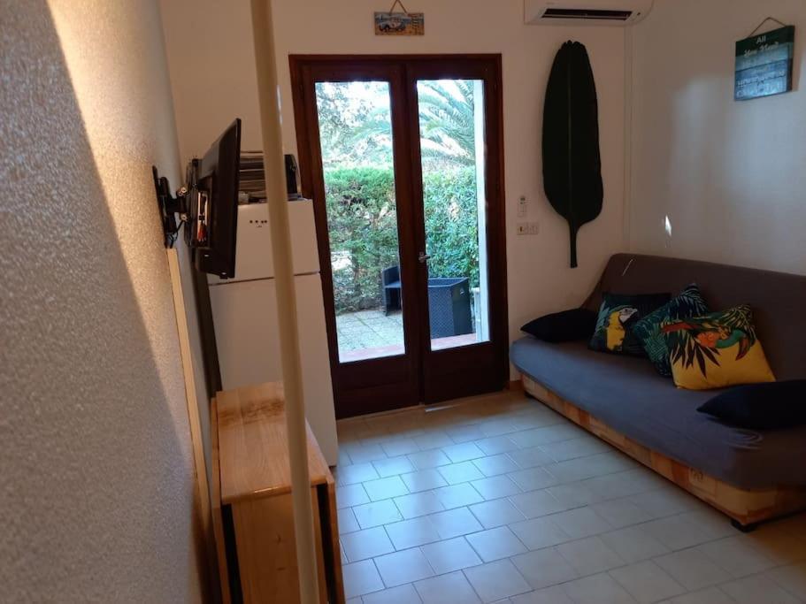 Location Dans Residence Calme, Proche Mer كافالير سور مير المظهر الخارجي الصورة